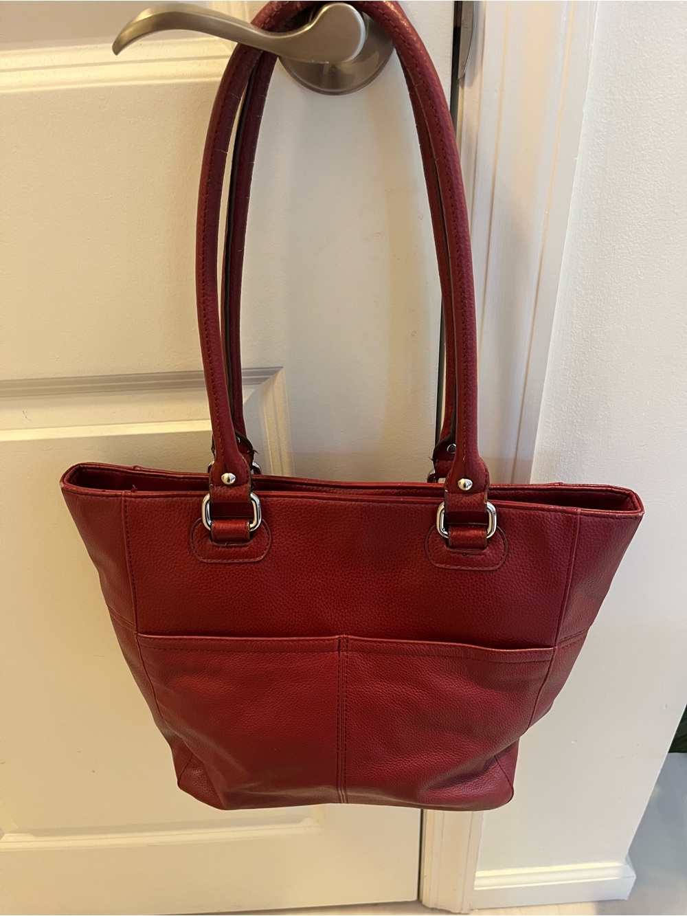 Tignanello leather Women's Tote Bag in Deep Red